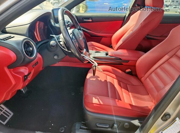 JTHGZ1B28N5056916 2022 LEXUS IS Серебряный Вид салона спереди