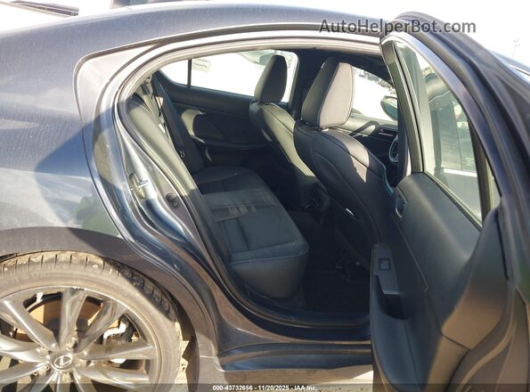 JTHGZ1B2XN5055010 2022 LEXUS IS 350 Gray VIN կոդի պիտակի տեսք