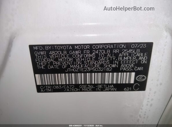 JTHGZ1E23P5032182 2023 LEXUS IS 350 White Widok komory silnika