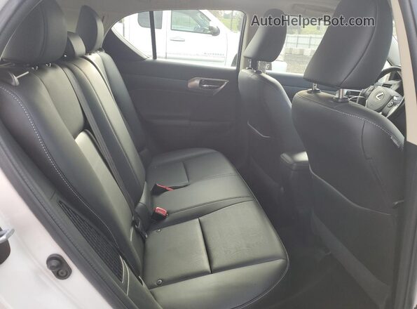 JTHKD5BH4G2265384 2016 LEXUS CT White Vista de los asientos traseros