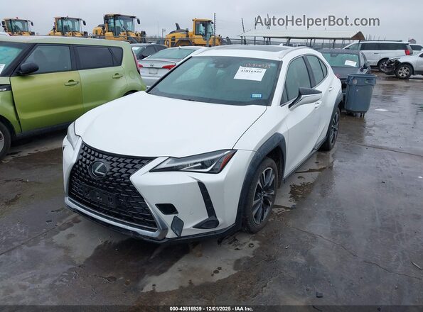 JTHP3JBH7M2037716 2021 LEXUS UX 200 White Առջևի ձախ երեք քառորդ տեսարան