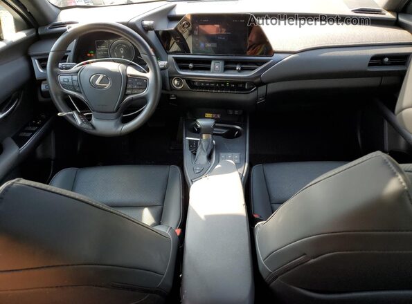 JTHP6JBH1R2182118 2024 LEXUS UX Черный Вид панели приборов