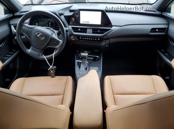 JTHP9JBH2R2074579 2024 LEXUS UX White Առջևի վահանակի տեսք