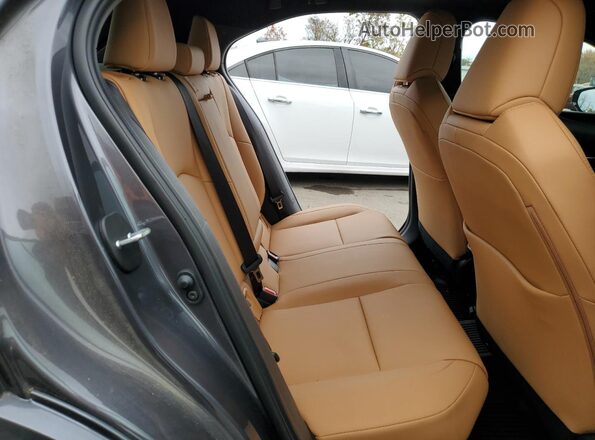 JTHP9JBH2R2077546 2024 LEXUS UX Gray Հետևի նստատեղերի տեսք