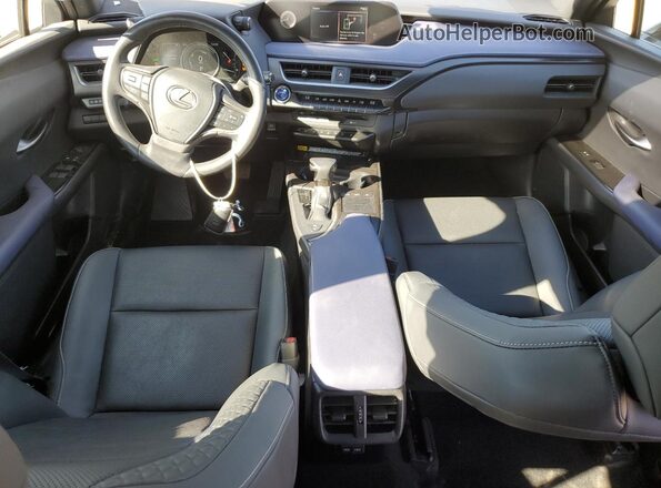 JTHP9JBH4M2047344 2021 LEXUS UX Black Dashboard view