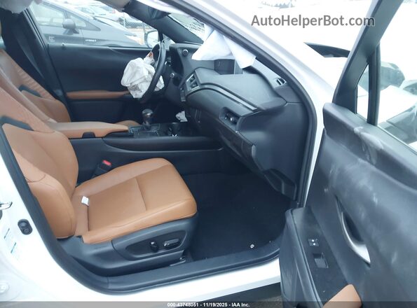 JTHP9JBH9L2036256 2020 LEXUS UX 250H Белый Вид салона спереди