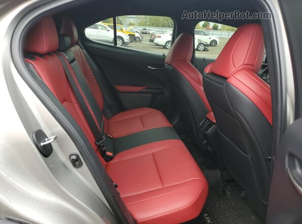JTHR9JBH5M2041383 2021 LEXUS UX Silver Вид задньої частини салону