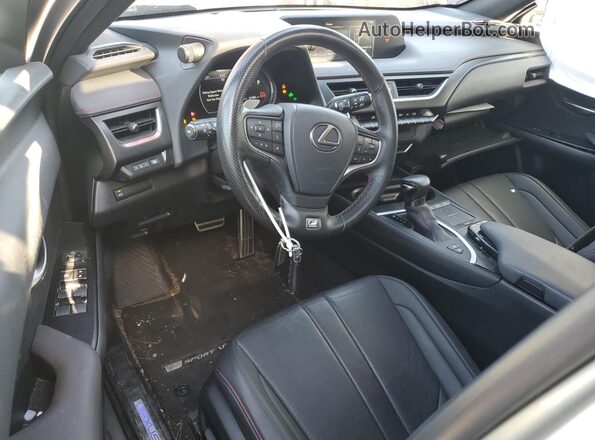 JTHR9JBH6M2053395 2021 LEXUS UX Silver Առջևի վահանակի տեսք