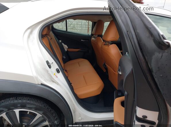 JTHU9JBH5K2013980 2019 LEXUS UX 250H White VIN կոդի պիտակի տեսք