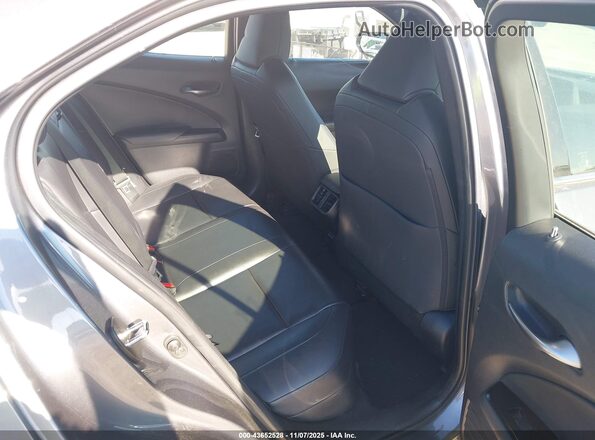 JTHX3JBH3M2032741 2021 LEXUS UX 200 Gray Vista de la etiqueta del VIN