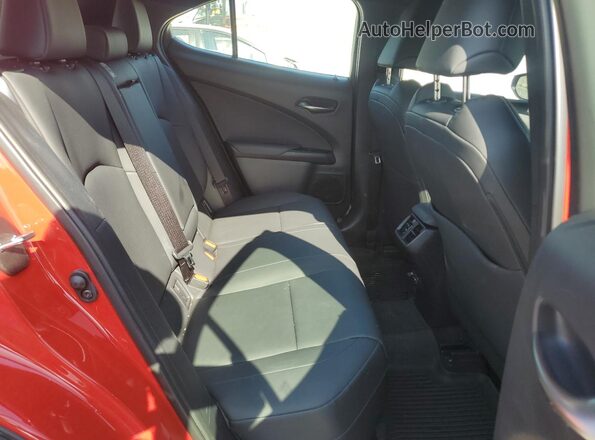 JTHX3JBH7N2049561 2022 LEXUS UX Red უკანა სალონის ხედი