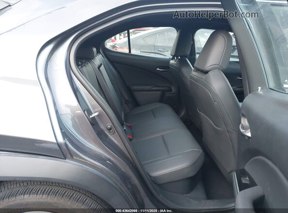 JTHX6JBH1P2153070 2023 LEXUS UX 250H Gray Widok naklejki z numerem VIN