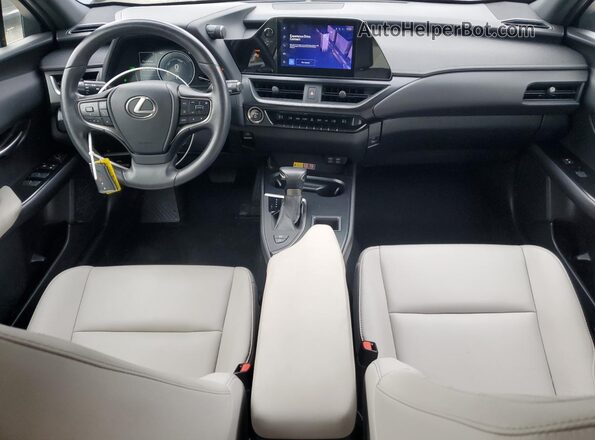 JTHX6JBHXP2146392 2023 LEXUS UX Угольный Вид панели приборов