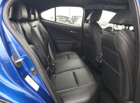 JTHY3JBH0K2007040 2019 LEXUS UX Blue Вид задньої частини салону