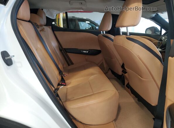 JTJAAAAB3RA026376 2024 LEXUS RZ White Widok tylnych siedzeń