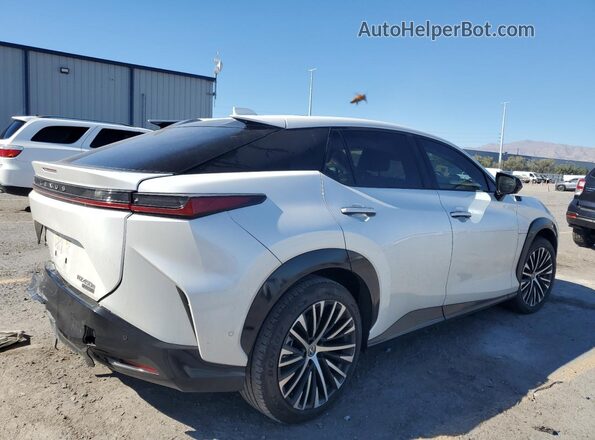 JTJAAAAB5PA018325 2023 LEXUS RZ Белый Задняя правая четверть