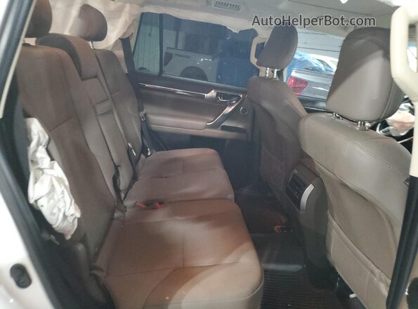 JTJAM7BX0N5322656 2022 LEXUS GX White Widok tylnych siedzeń
