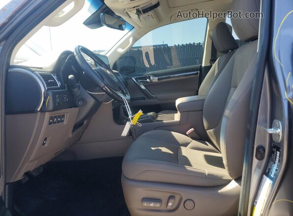 JTJAM7BX6P5378734 2023 LEXUS GX Gray Widok wnętrza z przodu