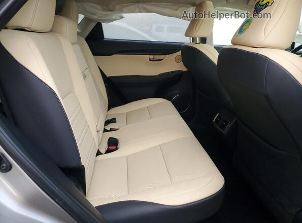 JTJDARDZ4L5017772 2020 LEXUS NX Silver Vista interior trasera