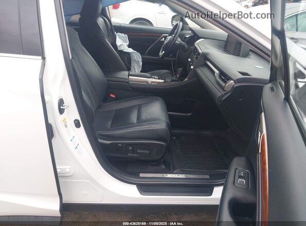 JTJDZKCA6J2002104 2018 LEXUS RX 350L White Widok wnętrza z przodu
