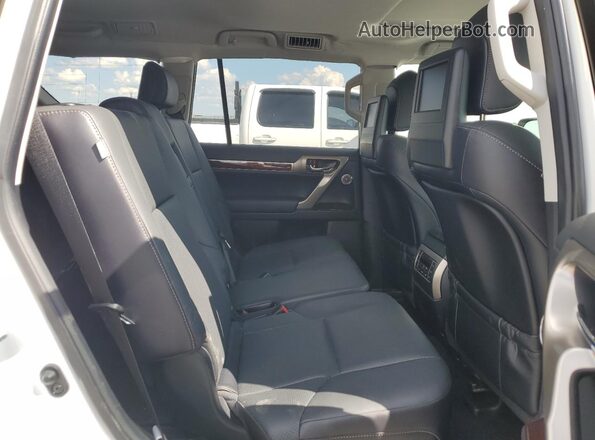 JTJJM7FX5J5197237 2018 LEXUS GX White 