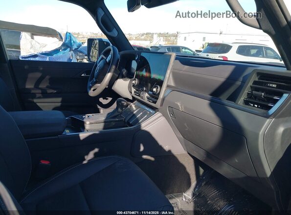 JTJTBCDX8S5036585 2025 LEXUS GX 550 White Vista interior delantera