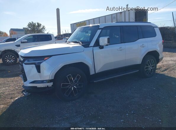JTJTBCDX8S5036585 2025 LEXUS GX 550 White Vista tres cuartos delantera izquierda