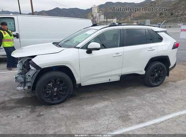 JTM16RFV3NJ015958 2022 TOYOTA RAV4 HYBRID White 