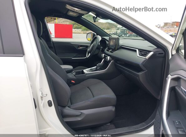 JTM16RFV3NJ015958 2022 TOYOTA RAV4 HYBRID White 