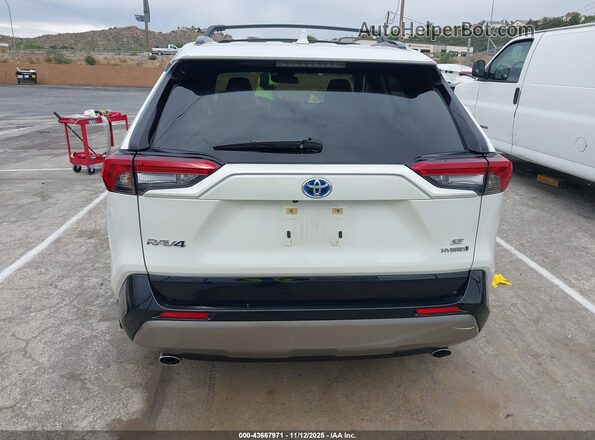 JTM16RFV3NJ015958 2022 TOYOTA RAV4 HYBRID White 