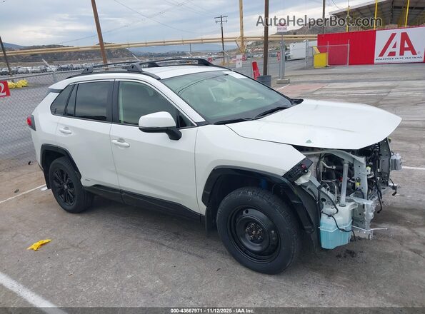 JTM16RFV3NJ015958 2022 TOYOTA RAV4 HYBRID White 