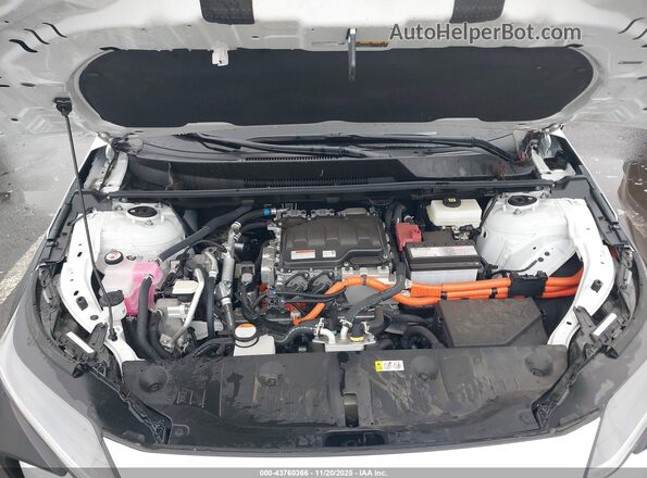 JTMABABA3RA057424 2024 SUBARU SOLTERRA White Vista trasera