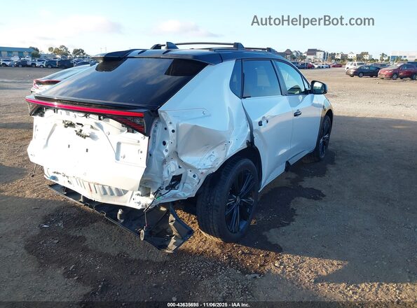 JTMABACA9SA092411 2025 TOYOTA BZ4X White უკანა მარჯვენა