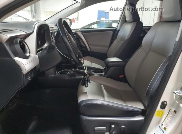 JTMDFREV3JJ717822 2018 TOYOTA LIMITED White 