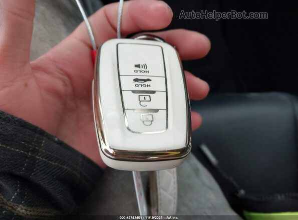 JTME6RFV0ND531341 2022 TOYOTA RAV4 HYBRID White Առջևի վահանակի տեսք