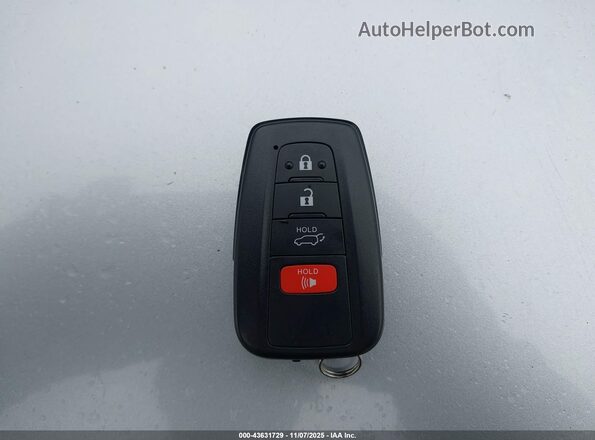 JTME6RFV2SJ065666 2025 TOYOTA RAV4 HYBRID Blue Vista del salpicadero
