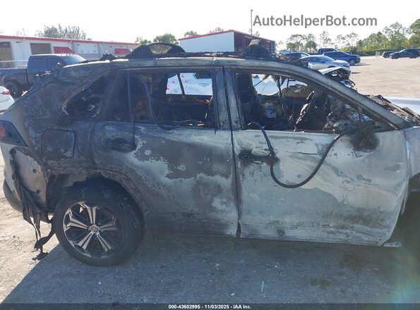 JTMFB3FV0MD059931 2021 TOYOTA RAV4 PRIME Silver Սալոնի հետևի տեսք