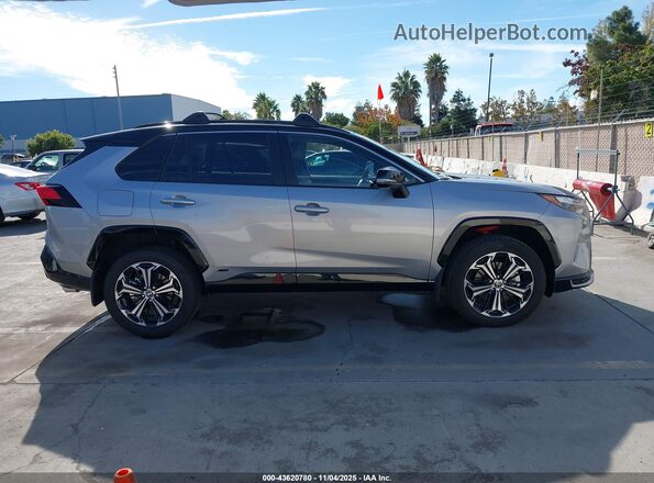 JTMFB3FV3SD237120 2025 TOYOTA RAV4 PLUG-IN HYBRID Silver Вид задньої частини салону