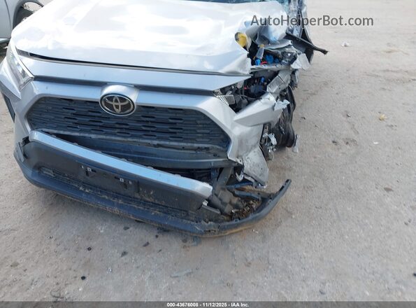 JTMH1RFV1LD044545 2020 TOYOTA LE Silver Դիմացի տեսք