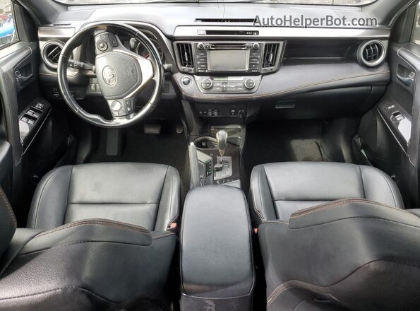 JTMJFREV3HJ714206 2017 TOYOTA RAV4 Blue Vista del salpicadero