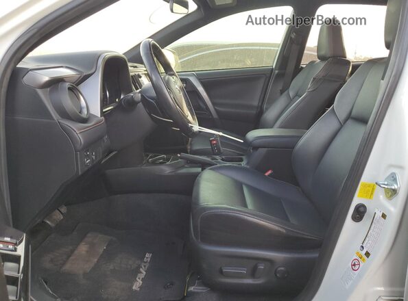 JTMNFREV3GJ092299 2016 TOYOTA RAV4 White Front interior view