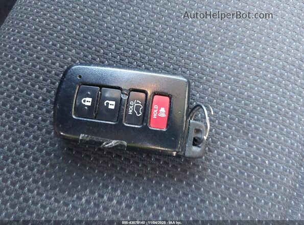 JTMRFREV4JD250219 2018 TOYOTA LE Blue Widok deski rozdzielczej