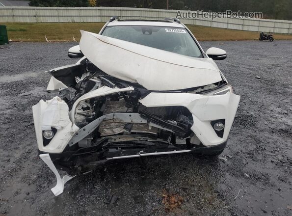 JTMRFREV4JJ717219 2018 TOYOTA RAV4 White 