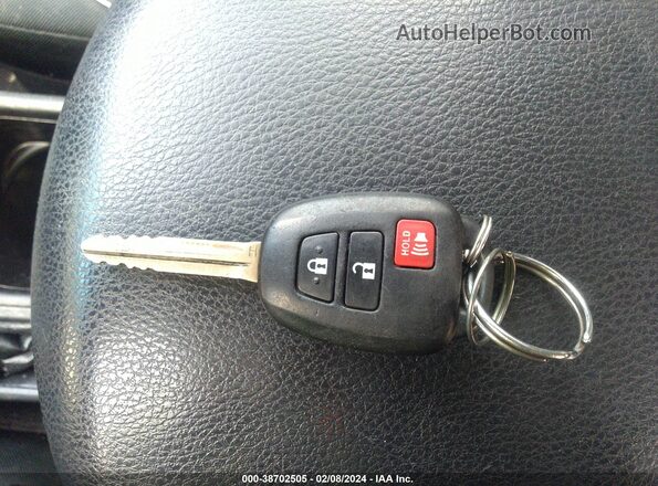JTMZFREVXHJ124281 2017 TOYOTA LE Blue Vista del salpicadero