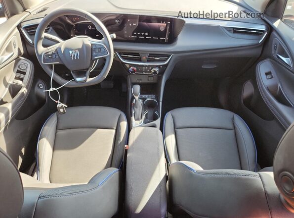 KL4AMDSL1SB125730 2025 BUICK ENCORE Темно-бордовый Вид панели приборов
