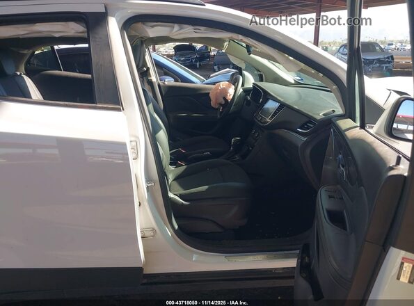 KL4CJASB0MB341174 2021 BUICK ENCORE White Front interior view
