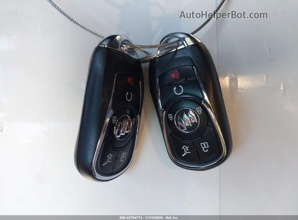 KL4MMDSL1PB070913 2023 BUICK ENCORE Red Vista del salpicadero
