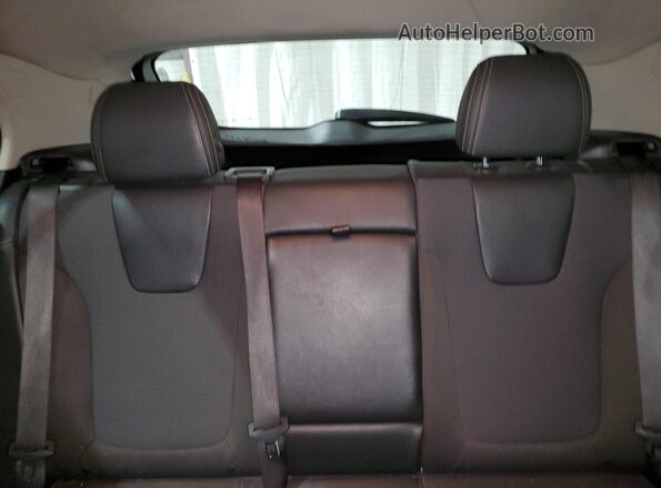KL4MMDSL7LB095678 2020 BUICK ENCORE White Widok tylnych siedzeń