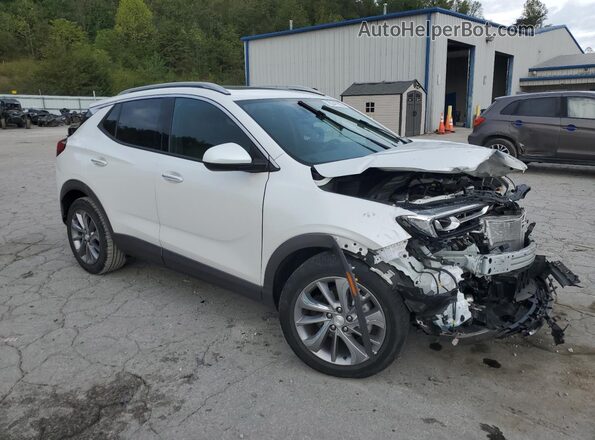 KL4MMFSL5PB008877 2023 BUICK ENCORE White Delantero derecho