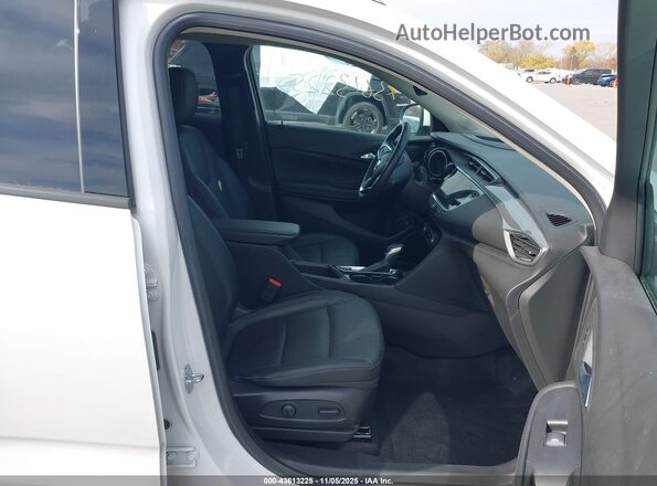 KL4MMFSL8NB122692 2022 BUICK ENCORE White Front interior view